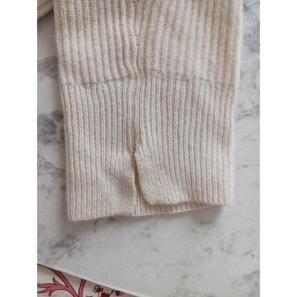 RAG & BONE New York V-neck 100% Cashmere Sweater Ivory Large Capsule Wardrobe - Picture 7 of 7